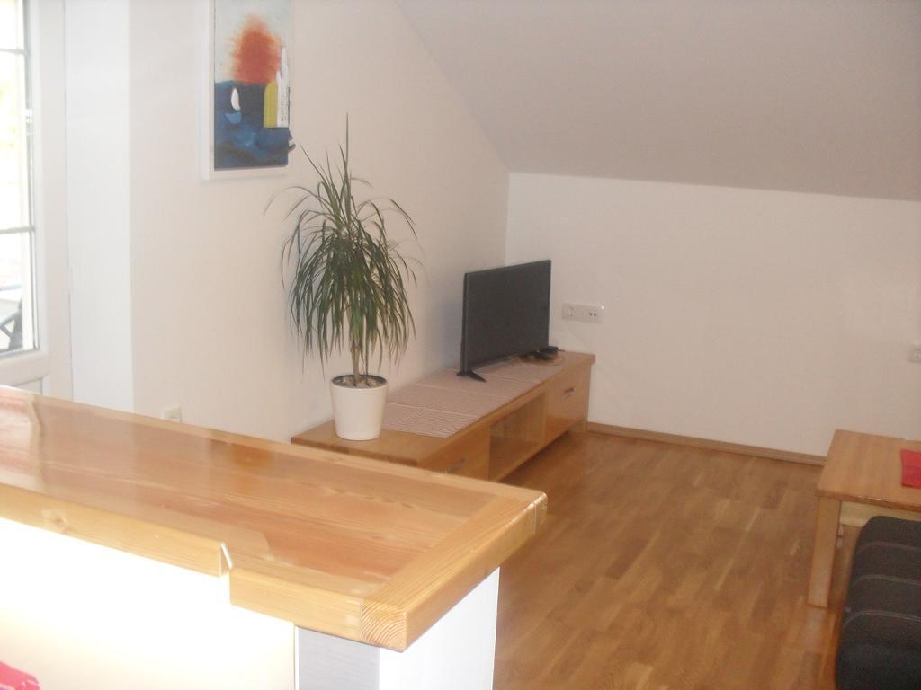 Apartment Bogoje Кучище Екстериор снимка